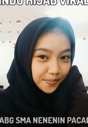 Viral Hijab Nyusuin Pacar